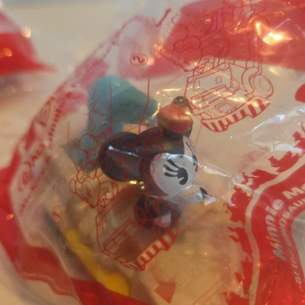 2 NEW‎ 2022 McDonald's Happy Meal Disney World 50th MINNIE MOUSE Toy #3